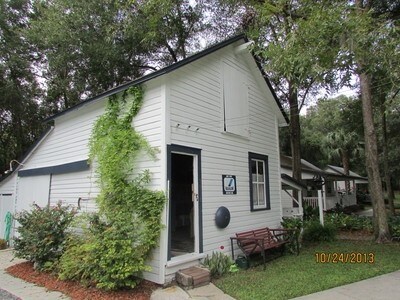 More Photos Of 215 E French Ave, Orange City Hospitality For Sale