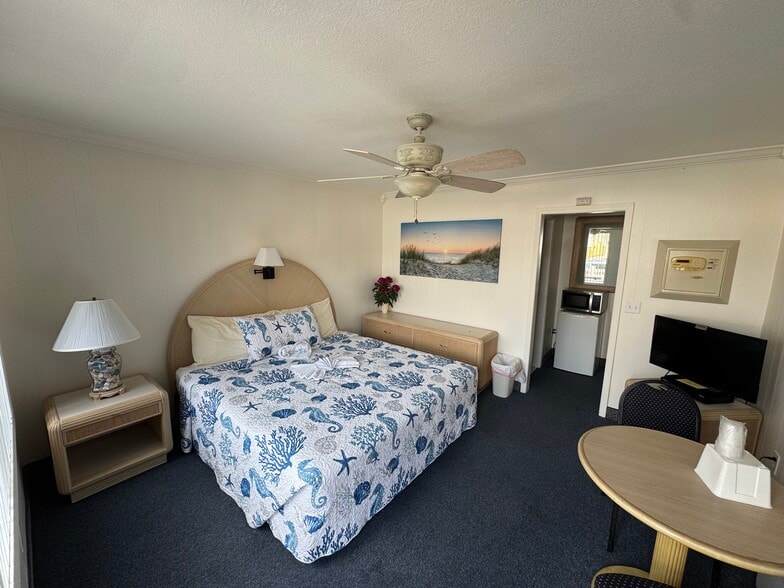 More Photos Of 53 Hancock Ave, Seaside Heights Hotel For Sale