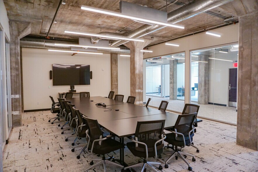 More Photos Of 165 S Rock Island St, Wichita Office For Lease