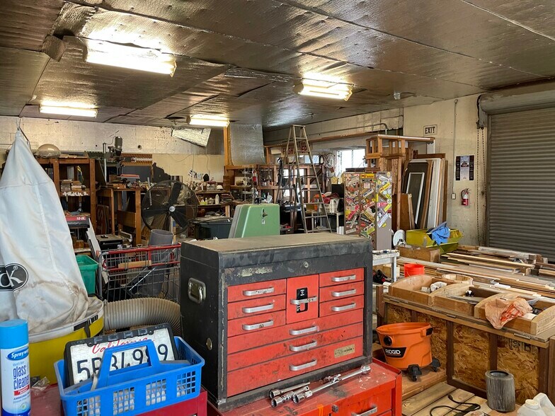 More Photos Of 1711 E 20th St, Signal Hill Service For Sale