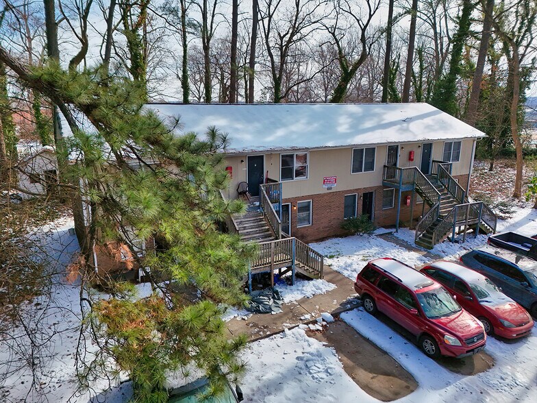 More Photos Of 2705 McArthur Dr, Greensboro Apartments For Sale