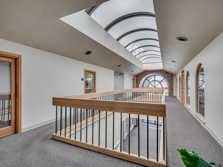 More Photos Of 6656 NW 39th Expy, Bethany Office For Lease