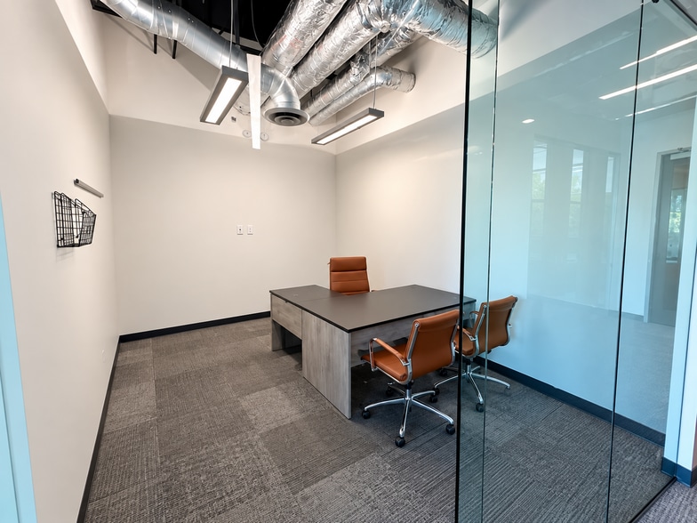 More Photos Of 508 Gibson Dr, Roseville Medical For Lease