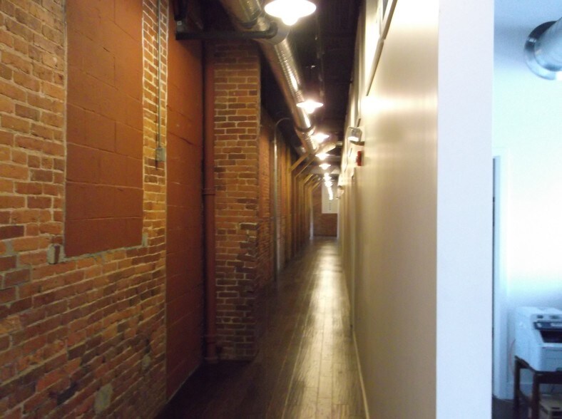 More Photos Of 1349 Cumberland St, Lebanon Manufacturing For Lease