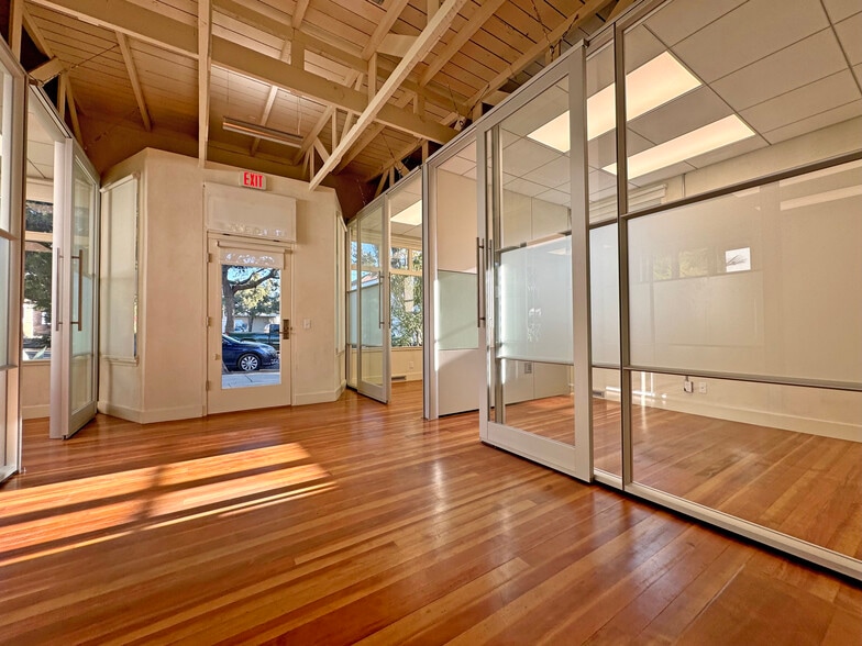 More Photos Of 915 De La Vina St, Santa Barbara Loft Creative Space For Lease