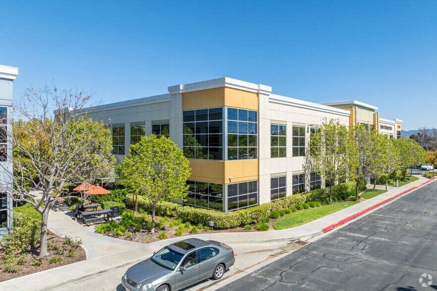 More Photos Of 27421 Tourney Rd, Valencia Medical For Lease