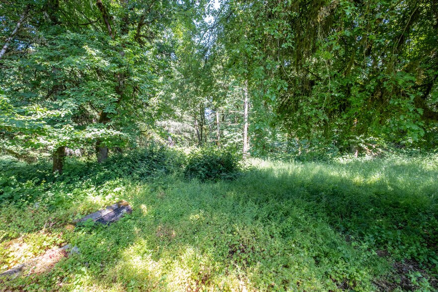 More Photos Of 4901 US-20, Sweet Home Land For Sale