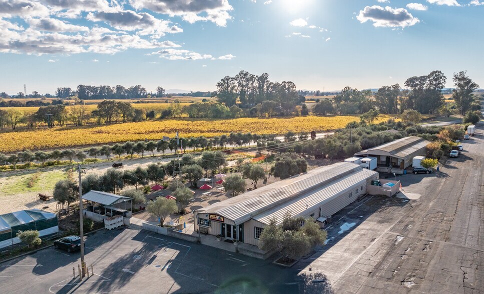 More Photos Of 3106 Golden Gate Dr, Napa Flex For Sale