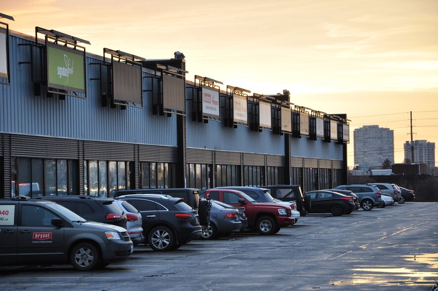 More Photos Of 1151-1181 Parisien St, Ottawa Warehouse For Lease