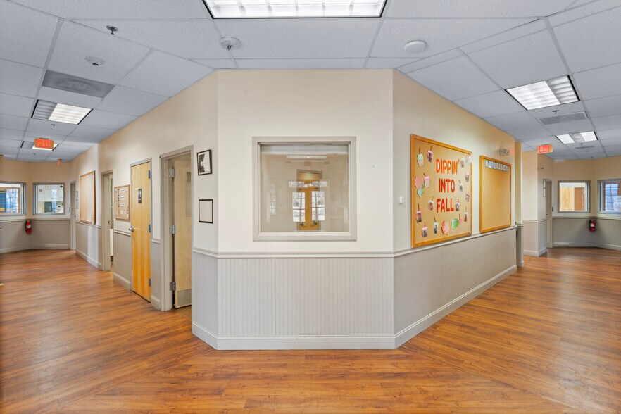 More Photos Of 42851 Smallwood Ter, Chantilly Daycare Center For Sale