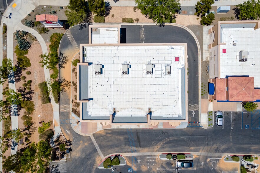 More Photos Of 20254 Hwy 18, Apple Valley Bank For Lease