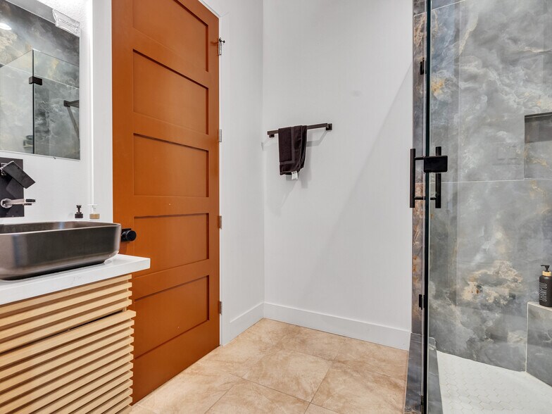 More Photos Of 10602 Blue Water Hwy, Freeport Multifamily For Sale