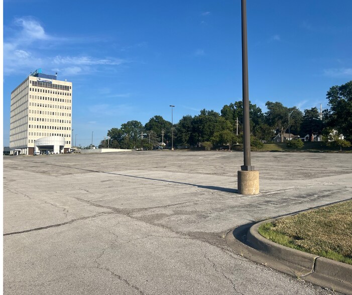 More Photos Of 4240 Blue Ridge Blvd, Kansas City Land For Sale