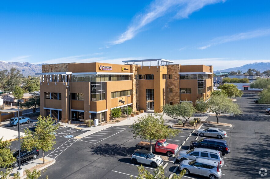 More Photos Of 3501 E Speedway Blvd, Tucson Office Residential For Lease