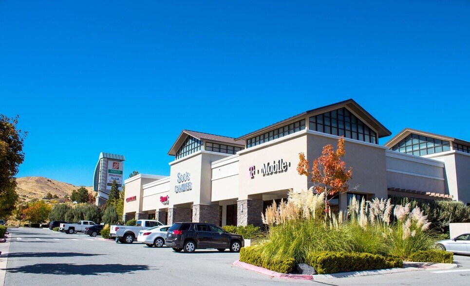 More Photos Of 125-175 Disc Dr, Sparks Unknown For Lease