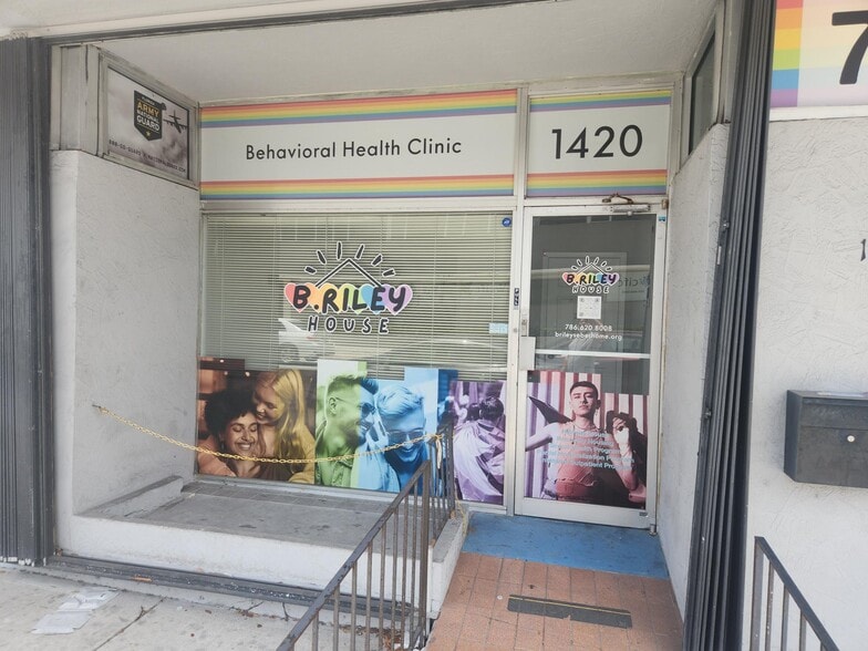More Photos Of 1410 SW 1st St, Miami General Retail For Lease