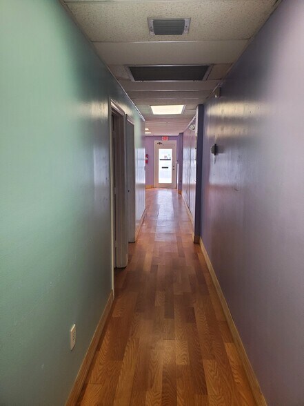 More Photos Of 2501 NW 17th Ln, Pompano Beach Warehouse For Lease