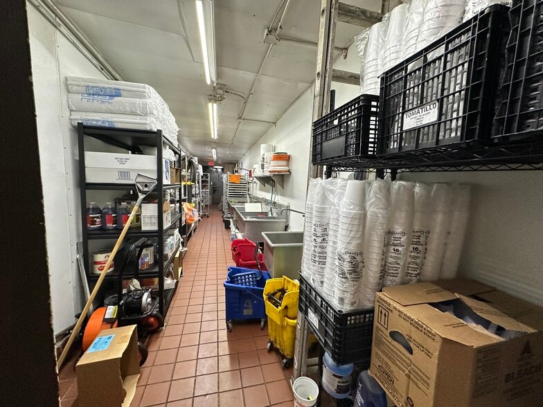 More Photos Of 1821 Crestridge Dr, Mesquite Freestanding For Sale