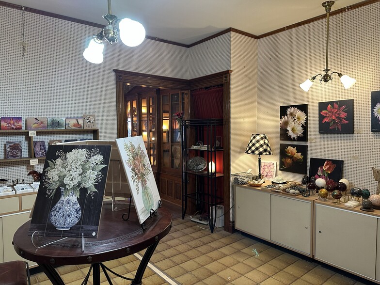 More Photos Of 23 Tubac Rd, Tubac Storefront Retail Residential For Sale