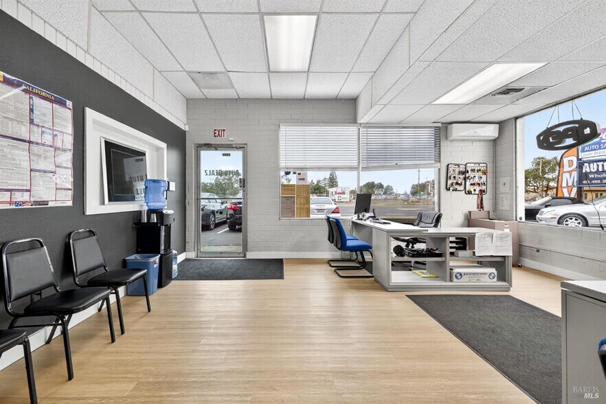 More Photos Of 3110 Santa Rosa Ave, Santa Rosa Auto Dealership For Sale