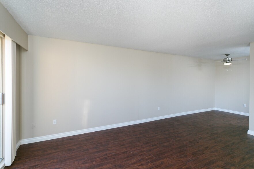 More Photos Of 610 Blackford St, New Westminster Apartments For Sale
