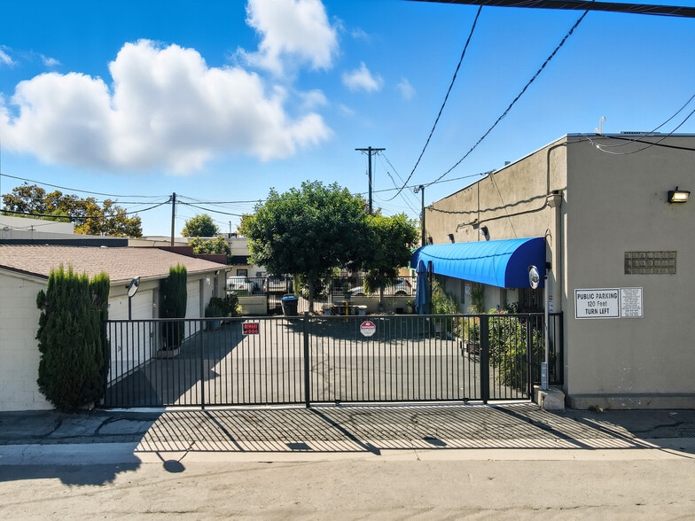 More Photos Of 16 N 1st Ave, Arcadia General Retail For Sale