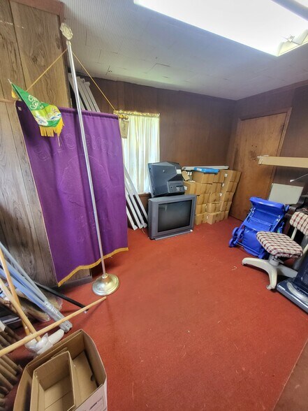 More Photos Of 2123 S Phillips Rd, Lanett Flex For Sale