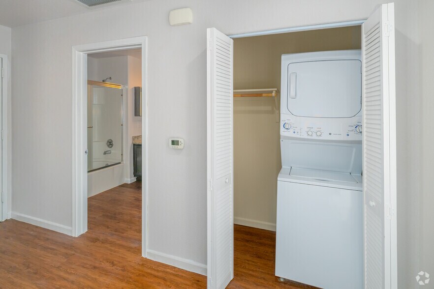 More Photos Of 1520 16th St, Sacramento Apartments For Lease
