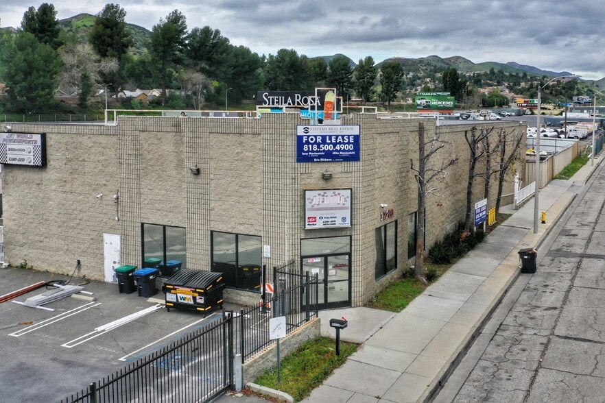 Primary Photo Of 32203 Castaic Rd, Castaic Freestanding For Lease