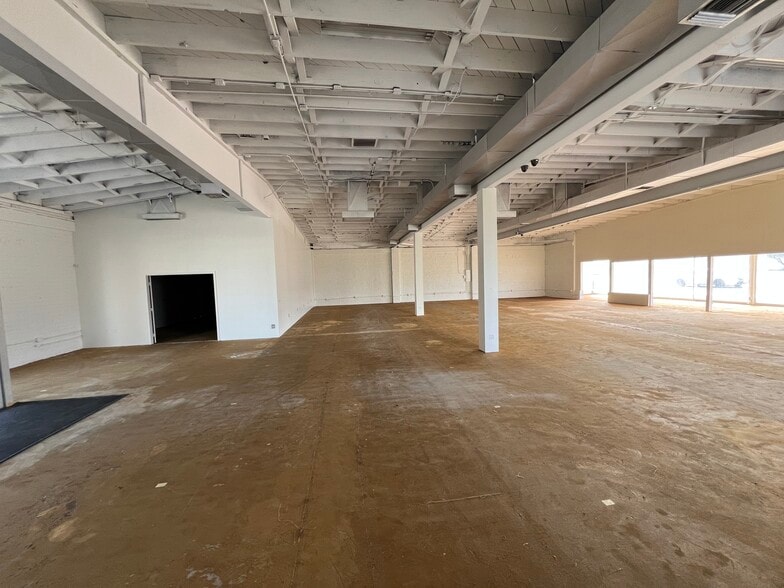 More Photos Of 20502 Hawthorne Blvd, Torrance Freestanding For Lease