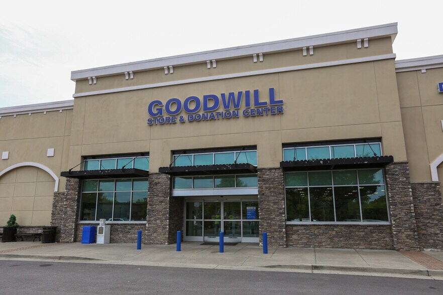 More Photos Of 10779 Alpharetta Hwy, Roswell Unknown For Lease