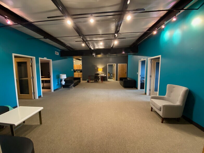 More Photos Of 1431 Woodmont Ln NW, Atlanta Industrial For Sale