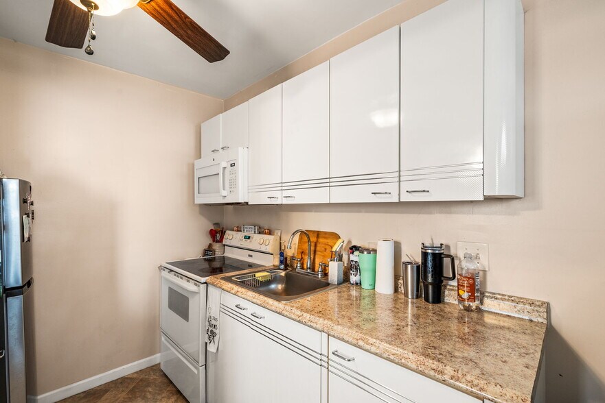 More Photos Of 217 White Ave, Linwood Apartments For Sale