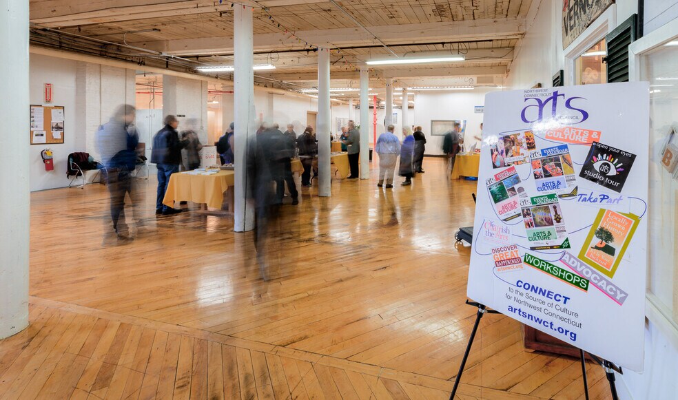 More Photos Of 37 Greenwoods Rd, New Hartford Manufacturing For Lease