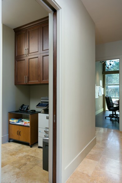 More Photos Of 16111 Via Shavano, San Antonio Office For Lease