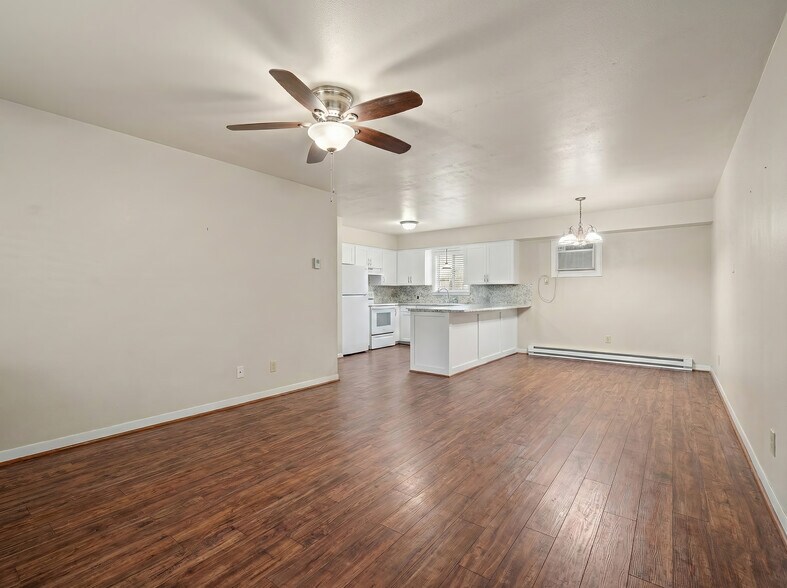 More Photos Of 401 E Main St, Brenham Apartments For Sale