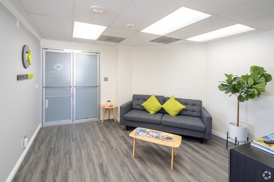 More Photos Of 320 Pine Ave, Long Beach Loft Creative Space For Lease