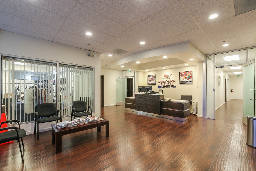 More Photos Of 227 W 140th St, Los Angeles Warehouse For Lease