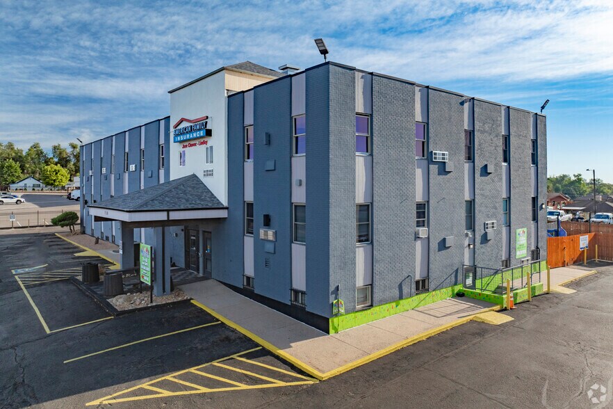 More Photos Of 150 Sheridan Blvd, Denver Office For Lease