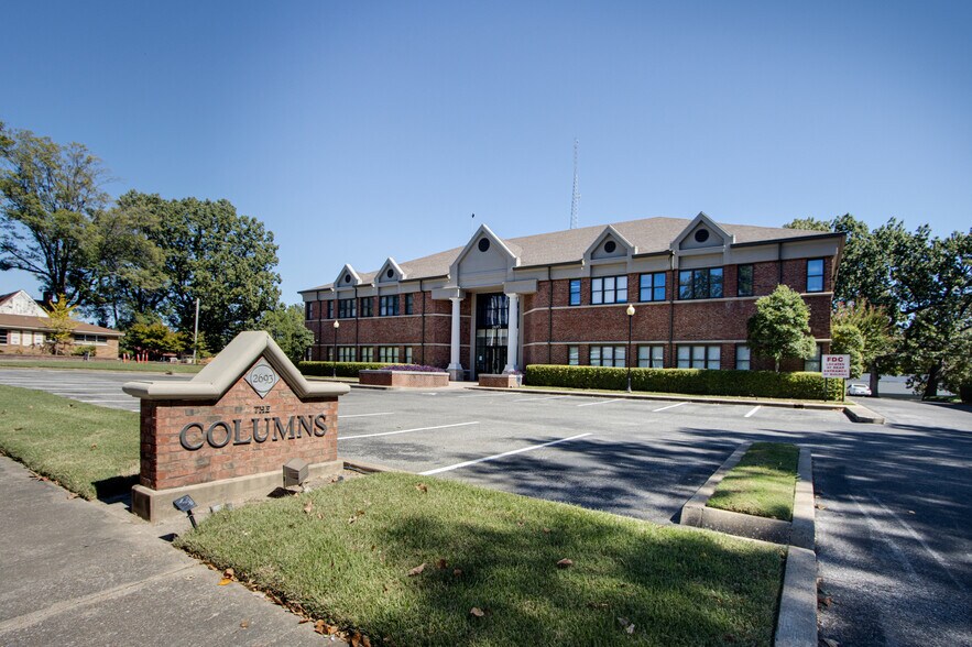 More Photos Of 2693 Union Avenue Ext, Memphis Office For Lease