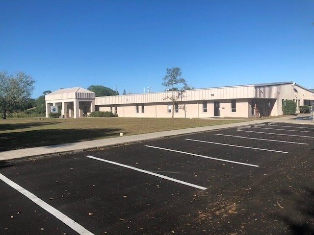 More Photos Of 1876 17th St, Sarasota Office For Lease