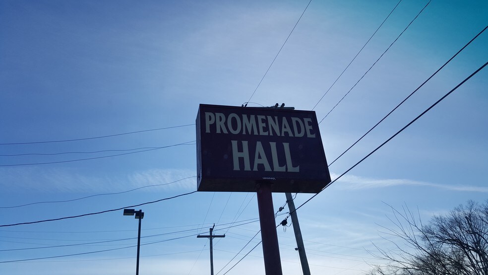 More Photos Of 7897 Taft St, Merrillville Warehouse For Lease