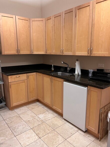 More Photos Of 1001 E Ogden Ave, Naperville Medical For Lease