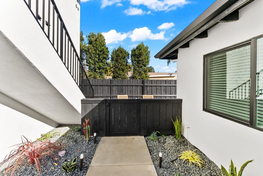 More Photos Of 4286 Samoset Ave, San Diego Multifamily For Sale