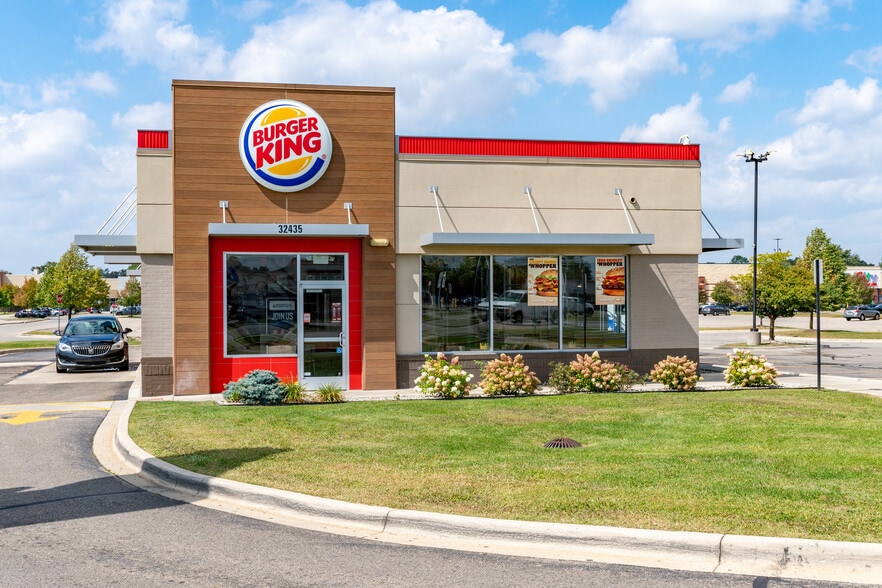 More Photos Of 32435 Gratiot Ave, Roseville Fast Food For Sale