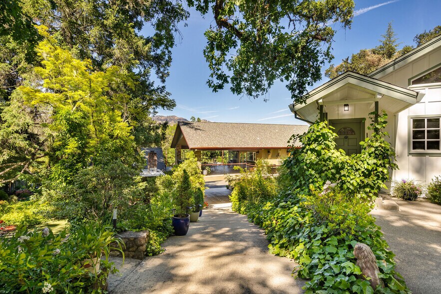 More Photos Of 3037 Foothill Blvd, Calistoga Hospitality For Sale