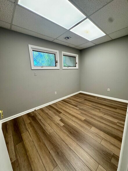 More Photos Of 220 Jack Martin Blvd, Brick Medical For Sale