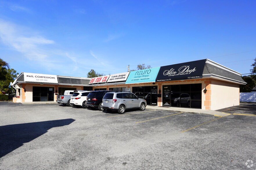 More Photos Of 4601 4th St N, Saint Petersburg Storefront Retail Office For Lease