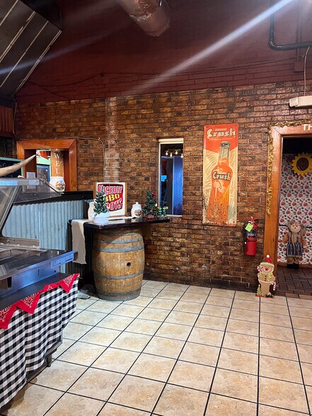More Photos Of 705 E Moore Ave, Terrell Restaurant For Sale
