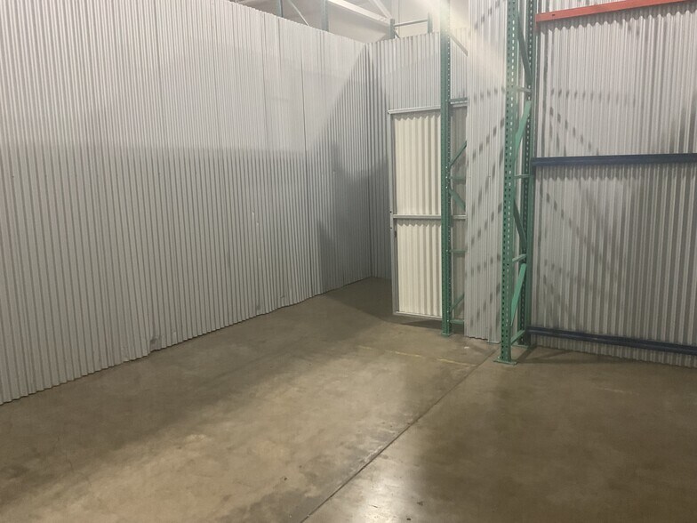 More Photos Of 245 S Spruce Ave, South San Francisco Distribution For Lease